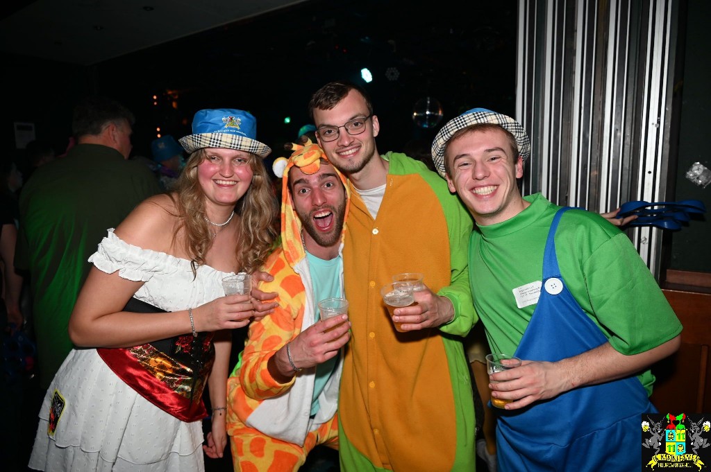 ../Images/Pyamaparty 061.jpg